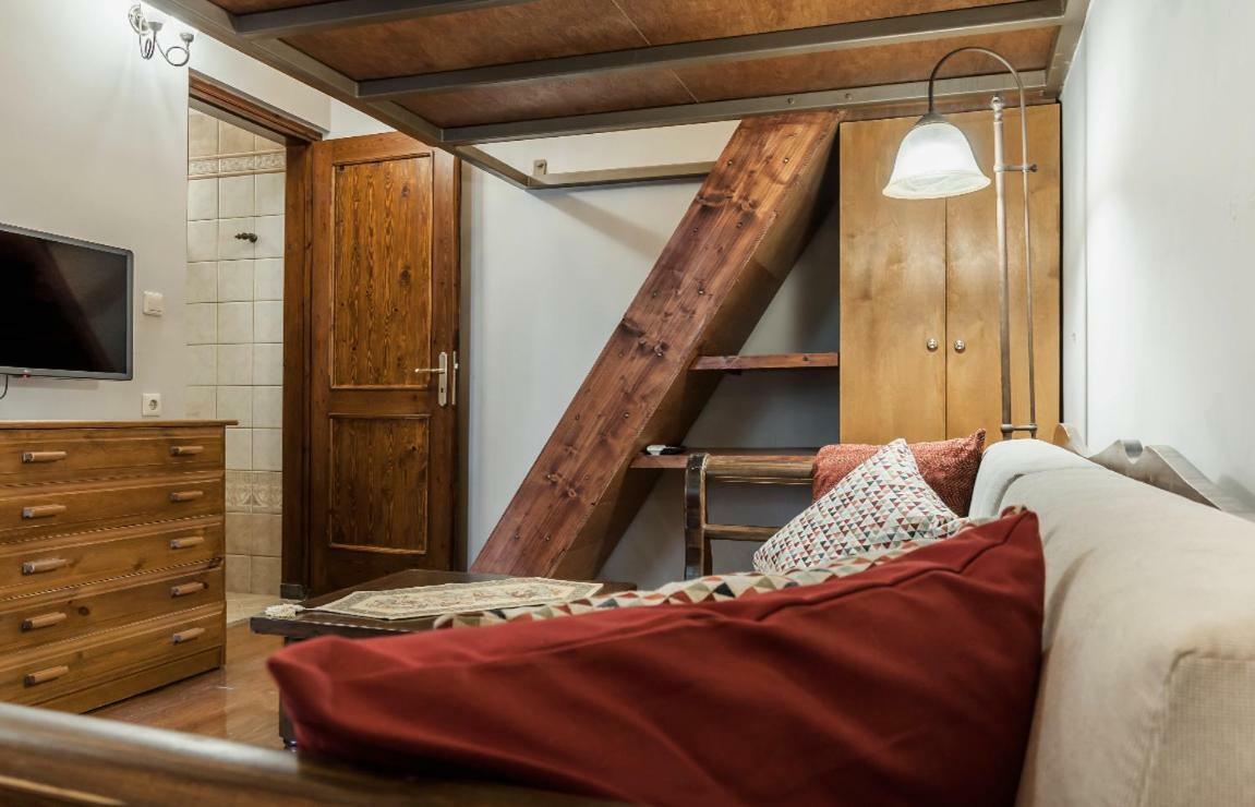Holiday home Microcosmos Halepas