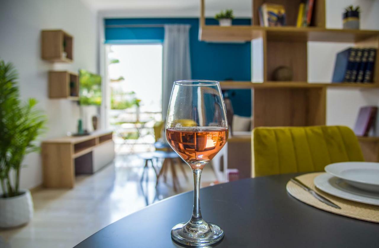 Niovi's Luxury In Chania Center * Chrissi Akti Chania