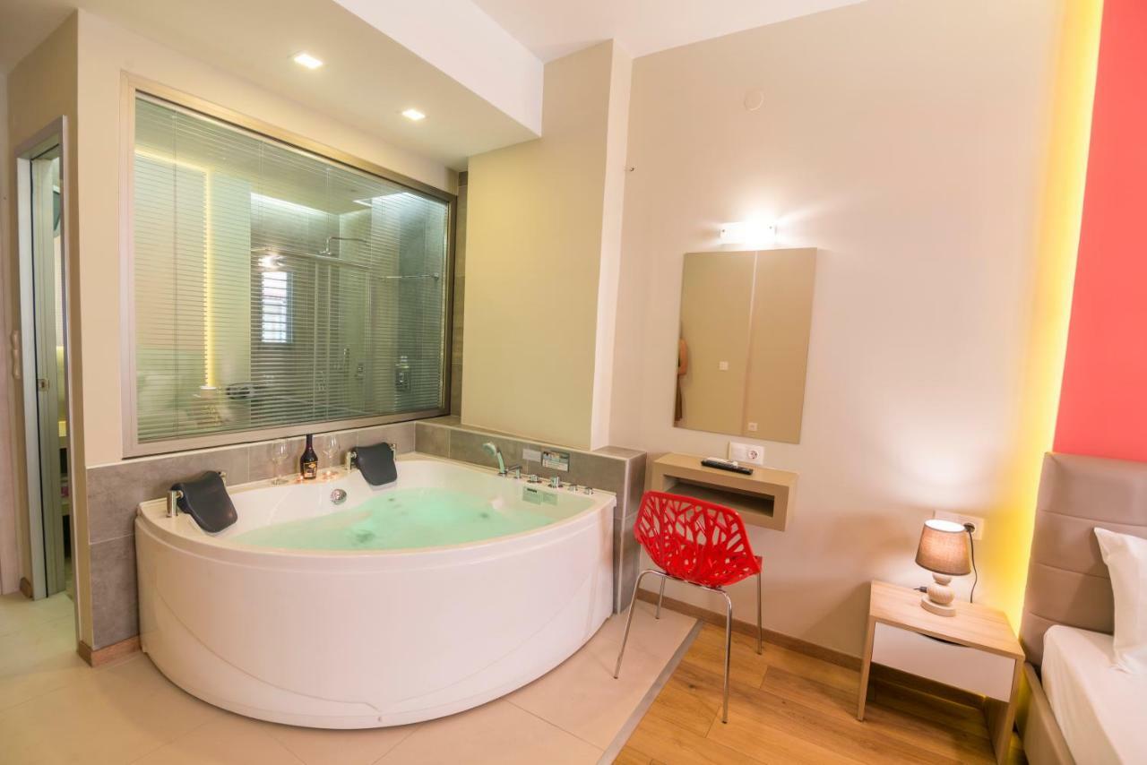 Utopia Luxury *