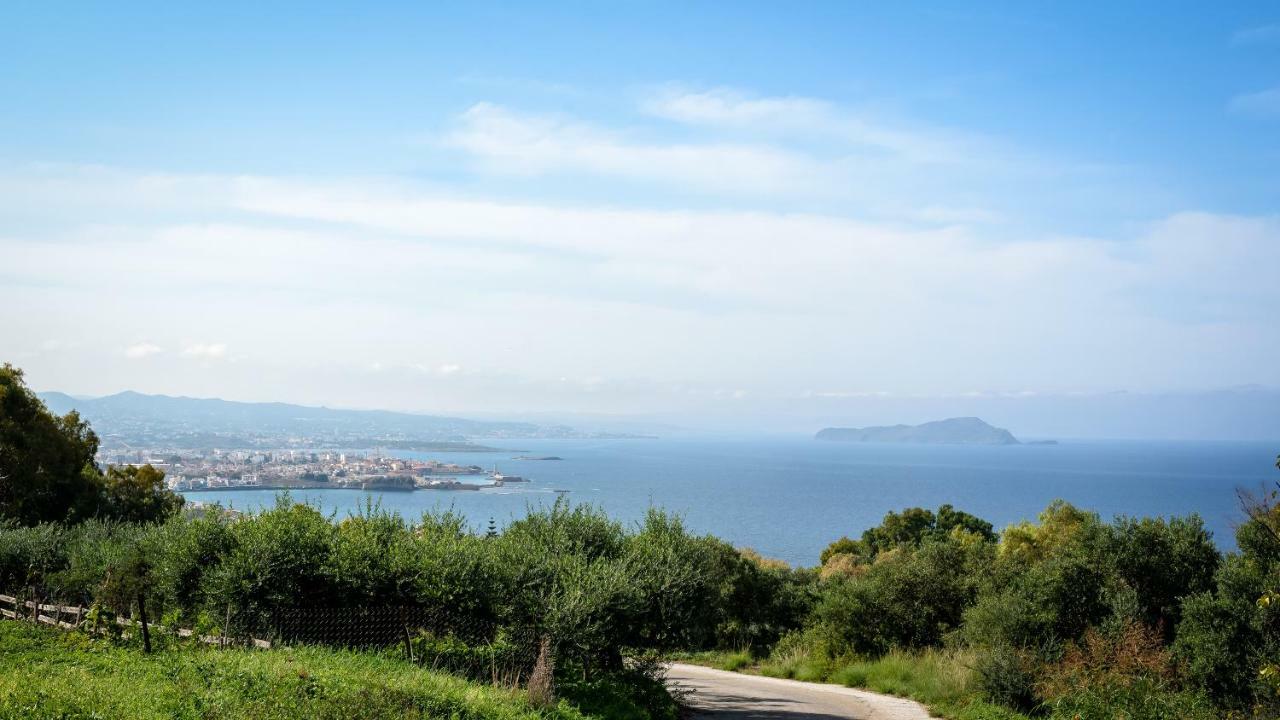 Mirka With Astonishing View Chania (Crete)