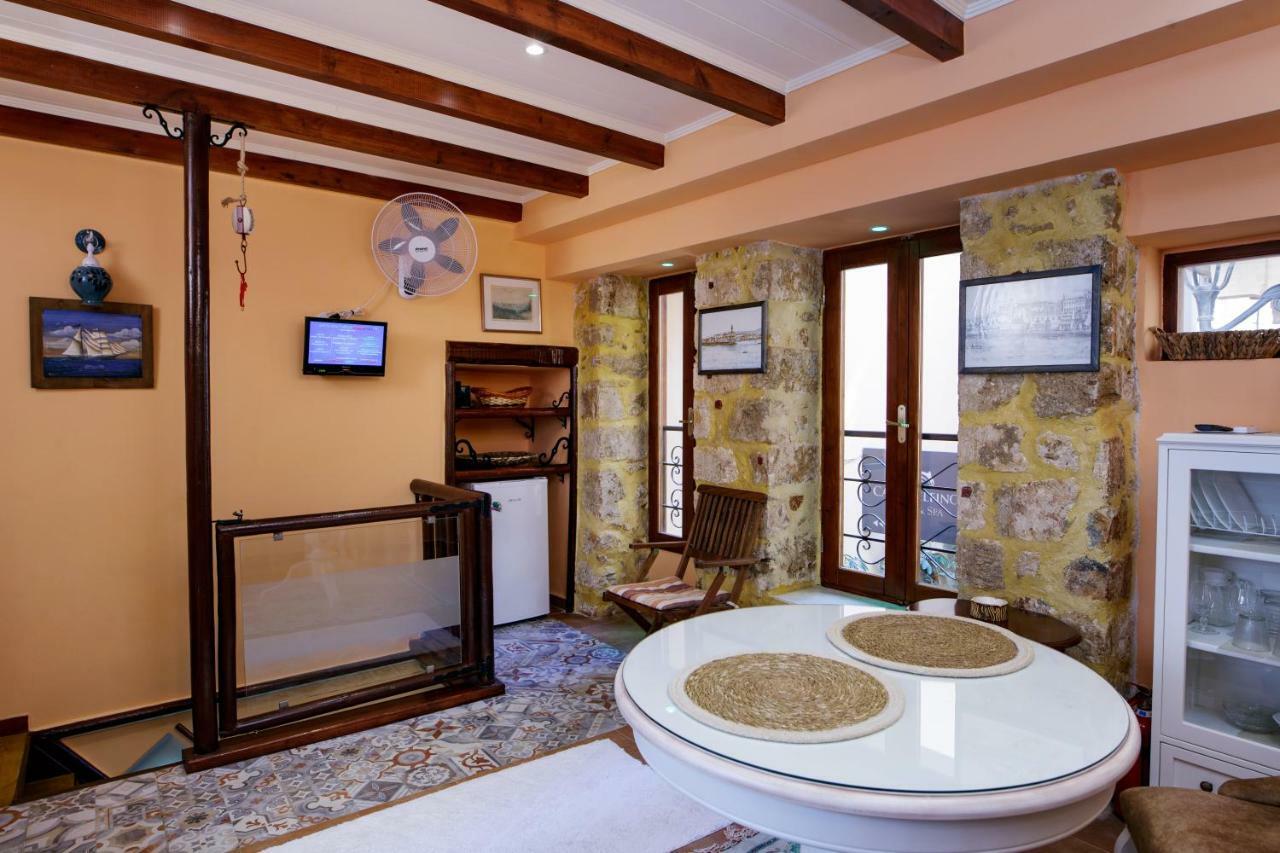 Sali Chelidonaki Boutique Chania (Crete)