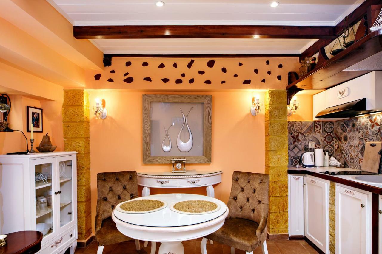 Sali Chelidonaki Boutique *