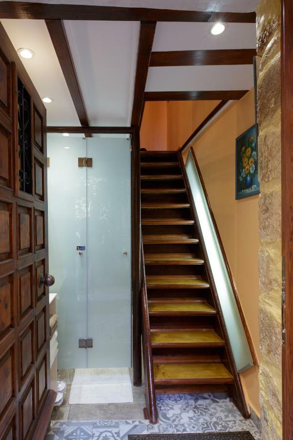 Sali Chelidonaki Boutique