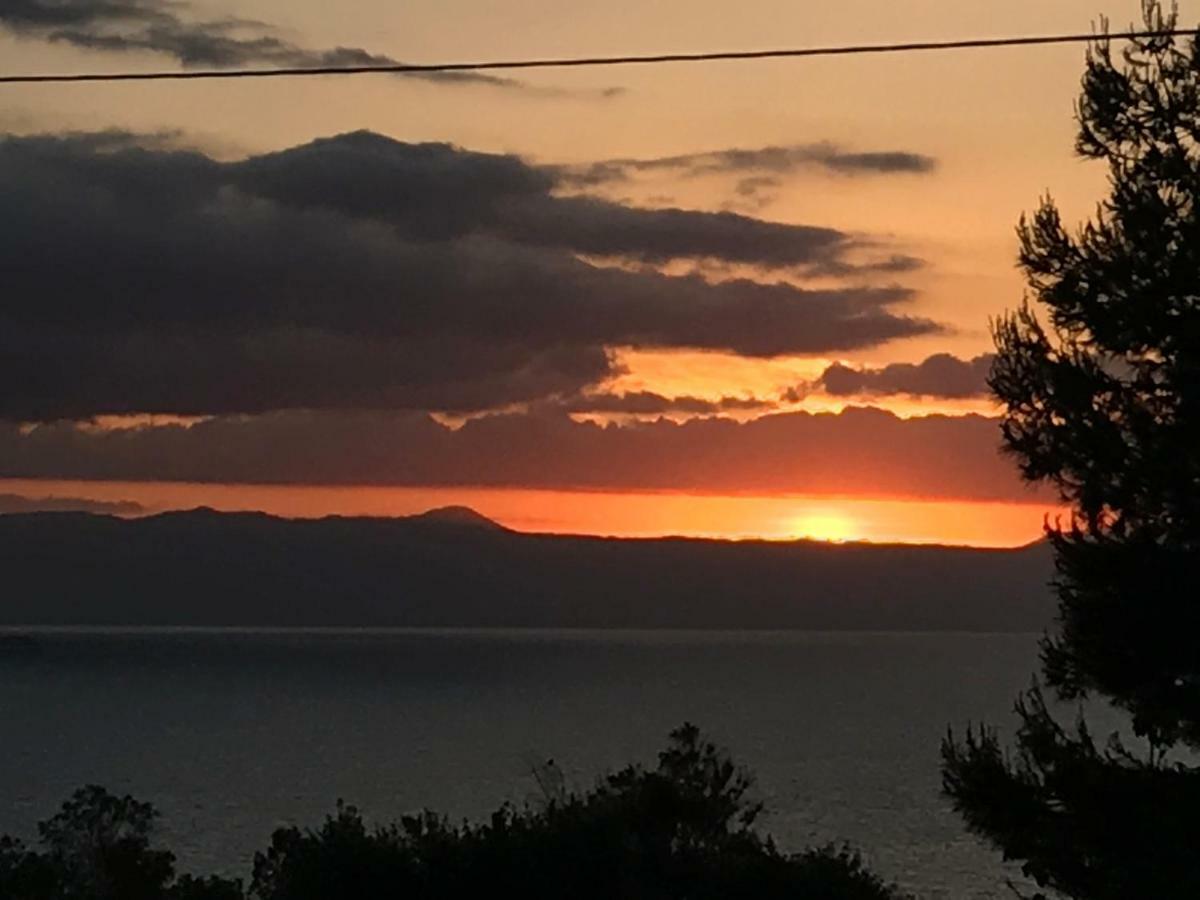 Villa Mirka With Astonishing View Chania (Crete)
