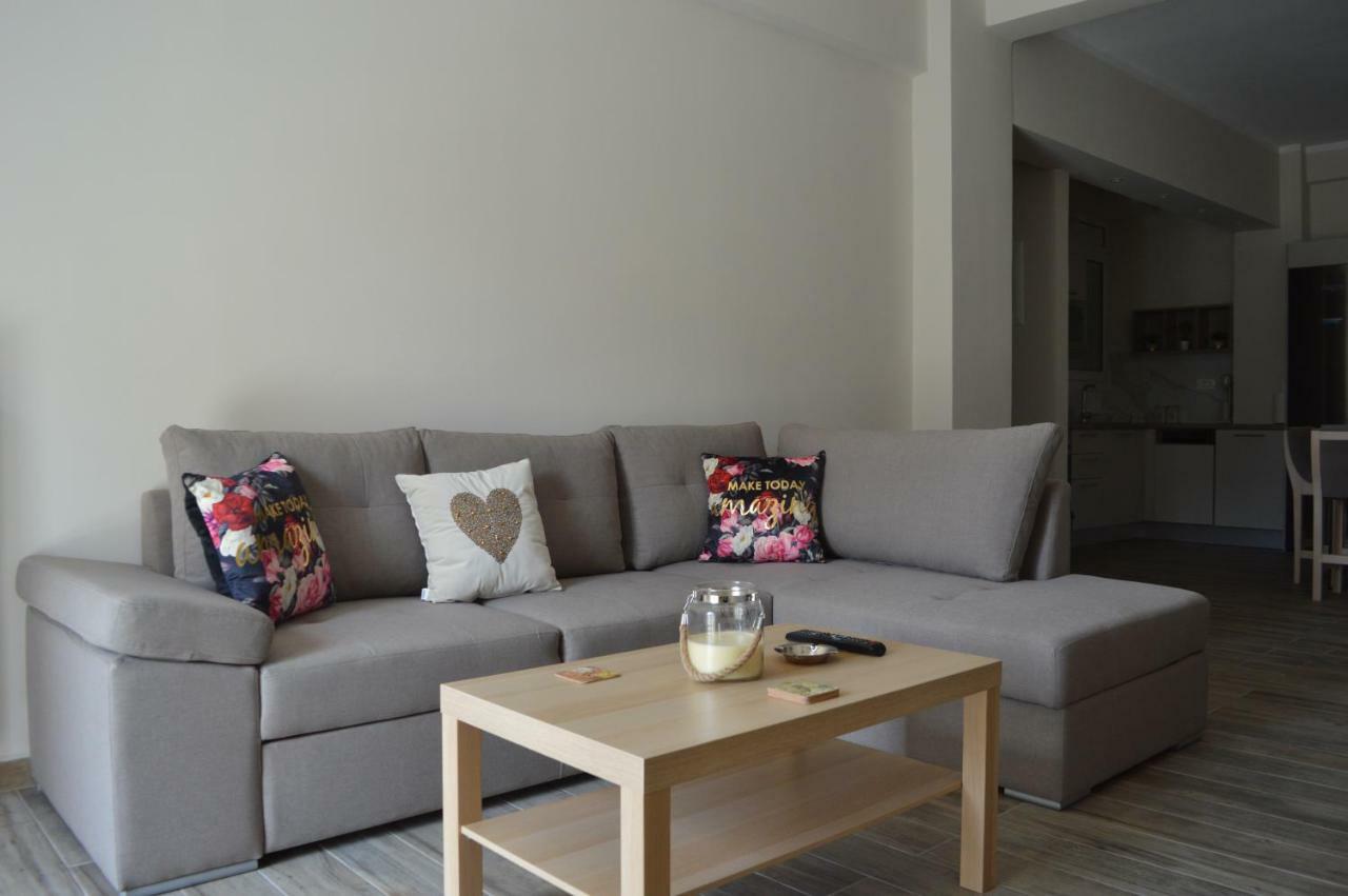 Apartment Botonis Bright Spacious