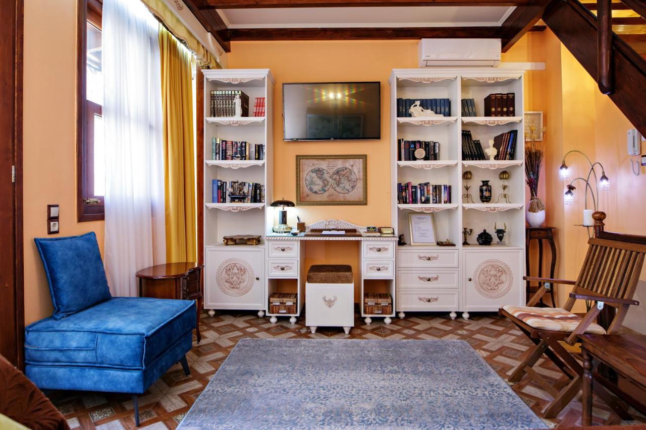 Sali Chelidonaki Boutique
