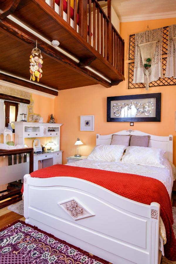 Sali Chelidonaki Boutique Chania (Crete)