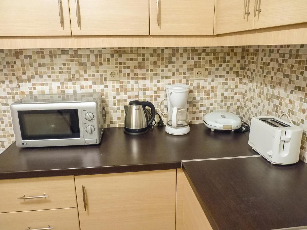 Sunny Center Apartment