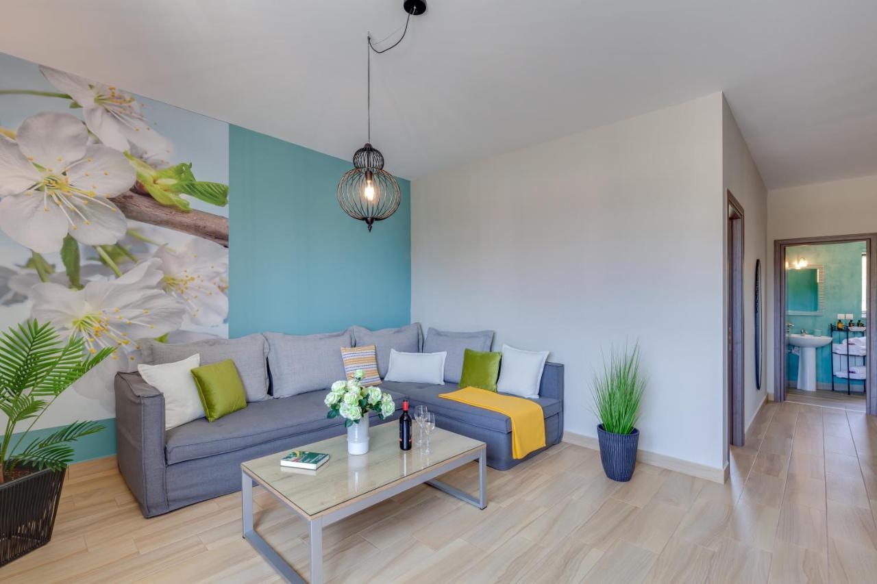 Chania Elite Homes Ii-apartment Near Venizelos Tombs Monument * Chania (Crete)