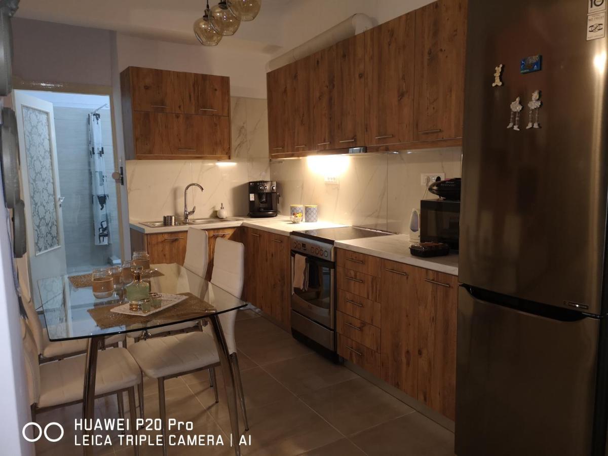 A Pleasant In Chania Apartamento