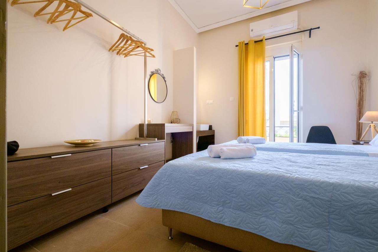 With Courtyard In Beating Heart Of Old Town! * Chania (Crete)