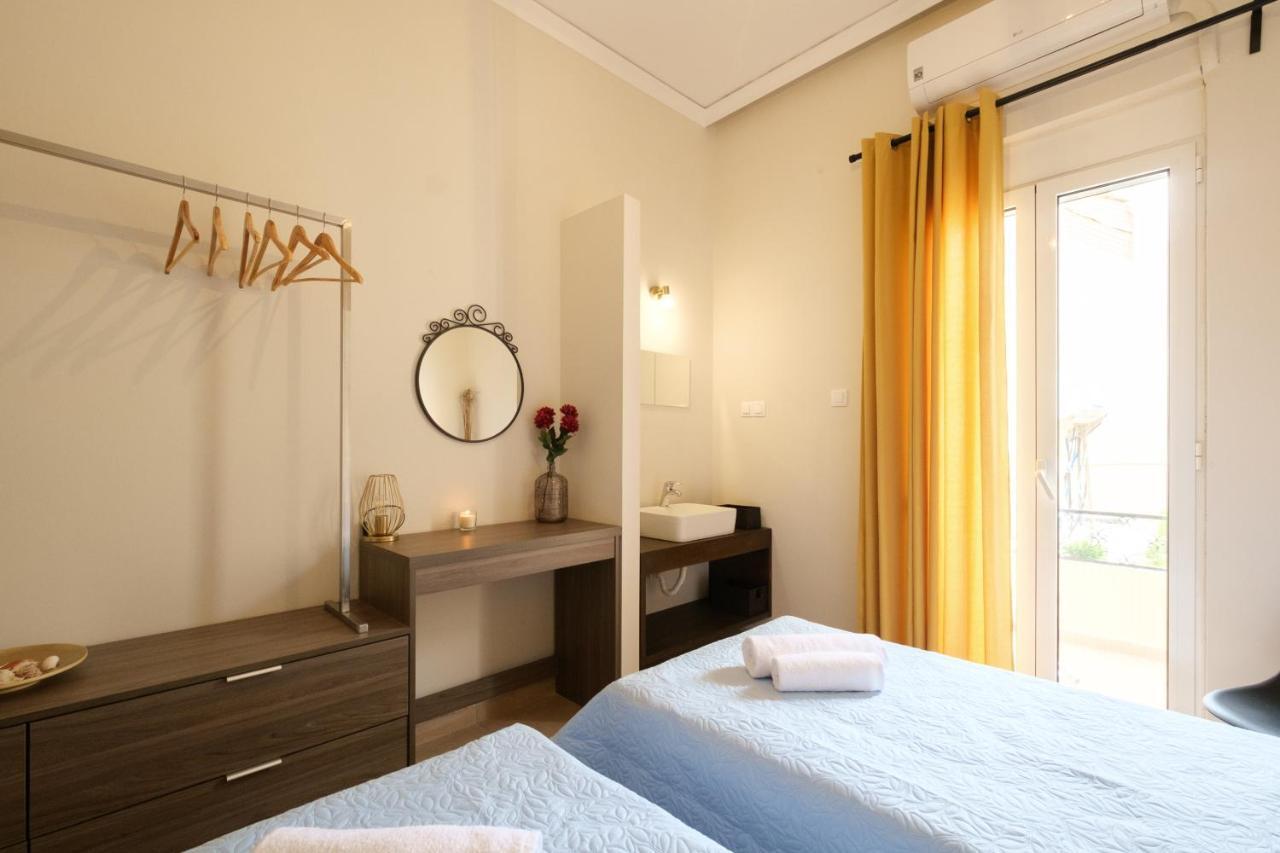 With Courtyard In Beating Heart Of Old Town! Appartement Chania (Crete)