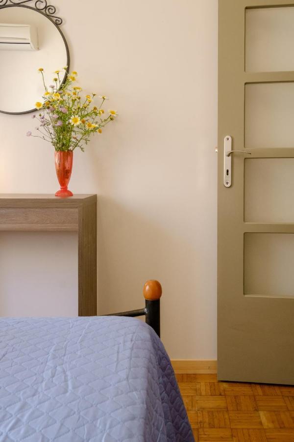 Appartement With Courtyard In Beating Heart Of Old Town! Chania (Crete)