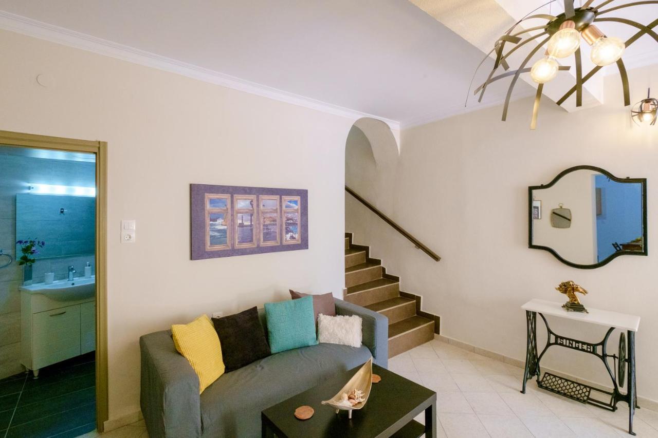 With Courtyard In Beating Heart Of Old Town! Chania (Crete)
