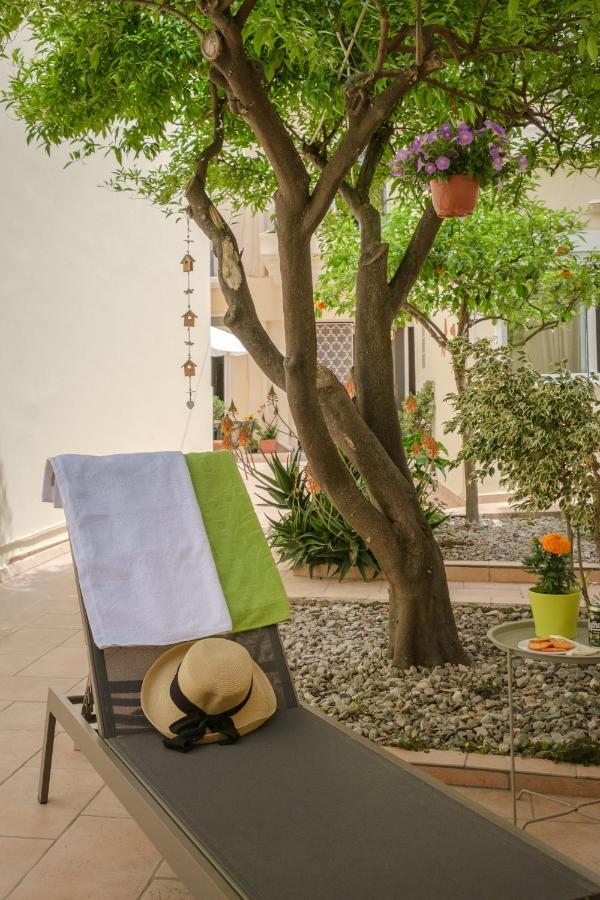 With Courtyard In Beating Heart Of Old Town! *