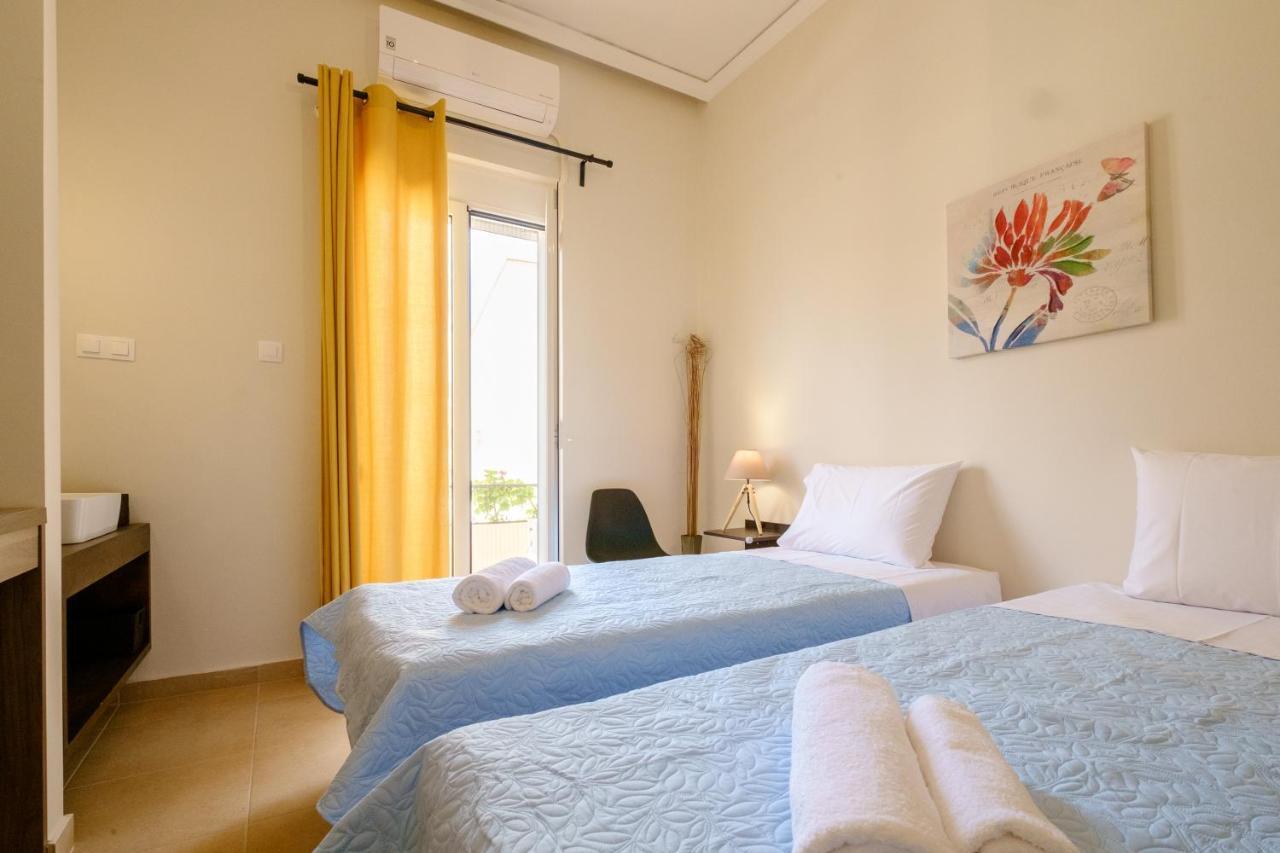 Appartement With Courtyard In Beating Heart Of Old Town! *