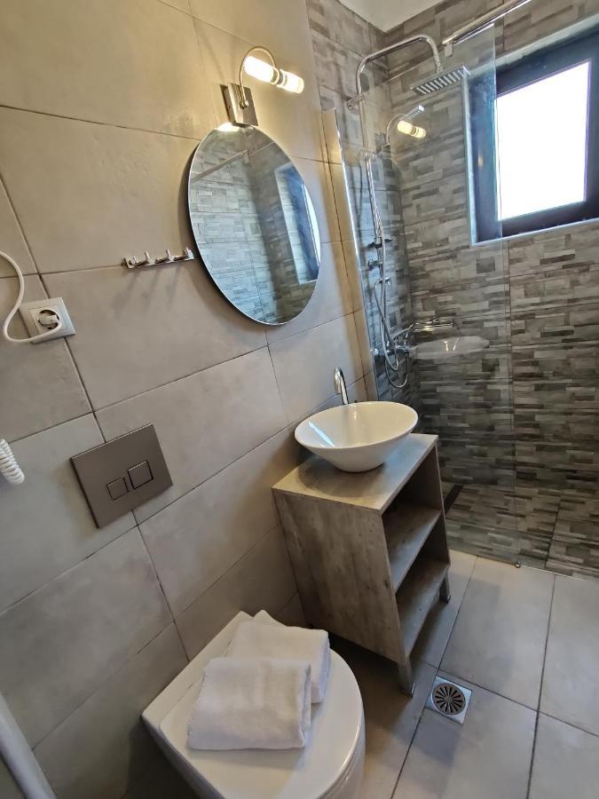 Minos Studios * Chania (Crete)