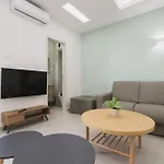 Peris 3 - Central Apt Near Old Town - Ac, Wifi