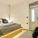 Arch 4 Luxury Living , Room I
