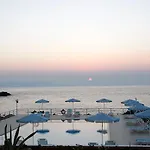 Nanakis Beach Apartments