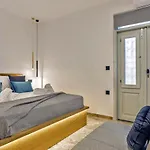 Arch 4 Luxury Living