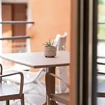 Nem Home, Amazing 1 Bedroom House