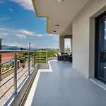 Fotini \'S Apartment Near The City Center.