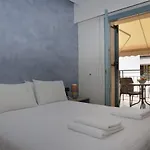 Rex Apartments