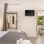 Vaggelis House