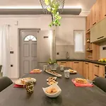 Yro Apartment