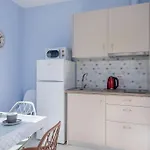 M City Apartments, Garden 1