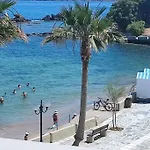 Chrysa\'S House In Front Of The Sea