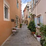 Boutique Home -Splantzia-Roof Garden