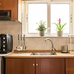Enjoy Sunsets At Fully Equipped Seaside Apt