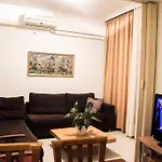 Nelly\'S House