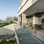Hyperion City Hotel