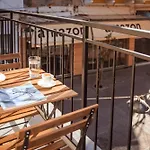 Yvonne\'S Apartment