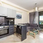 Nikolas City Home