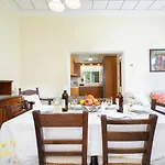 Niki House