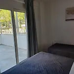 Deluxe City Hotel