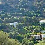 Polyraki\'S Cottage
