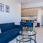 Yiannis Deluxe Apartment