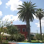 Oasis Guesthouse