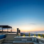 Villa Golden Hill