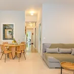 Jasminestay - Two Bedroom Apartments With Backyard
