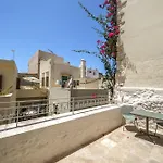 Amelia Luxury Suites Old Town
