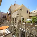 Amelia Luxury Suites Old Town