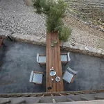 Kito- Transformed House On The Water\'S Edge