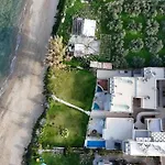 The Seaside Villa