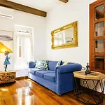 Chanialiving Venetian Luxury House-Near Plaza Parking